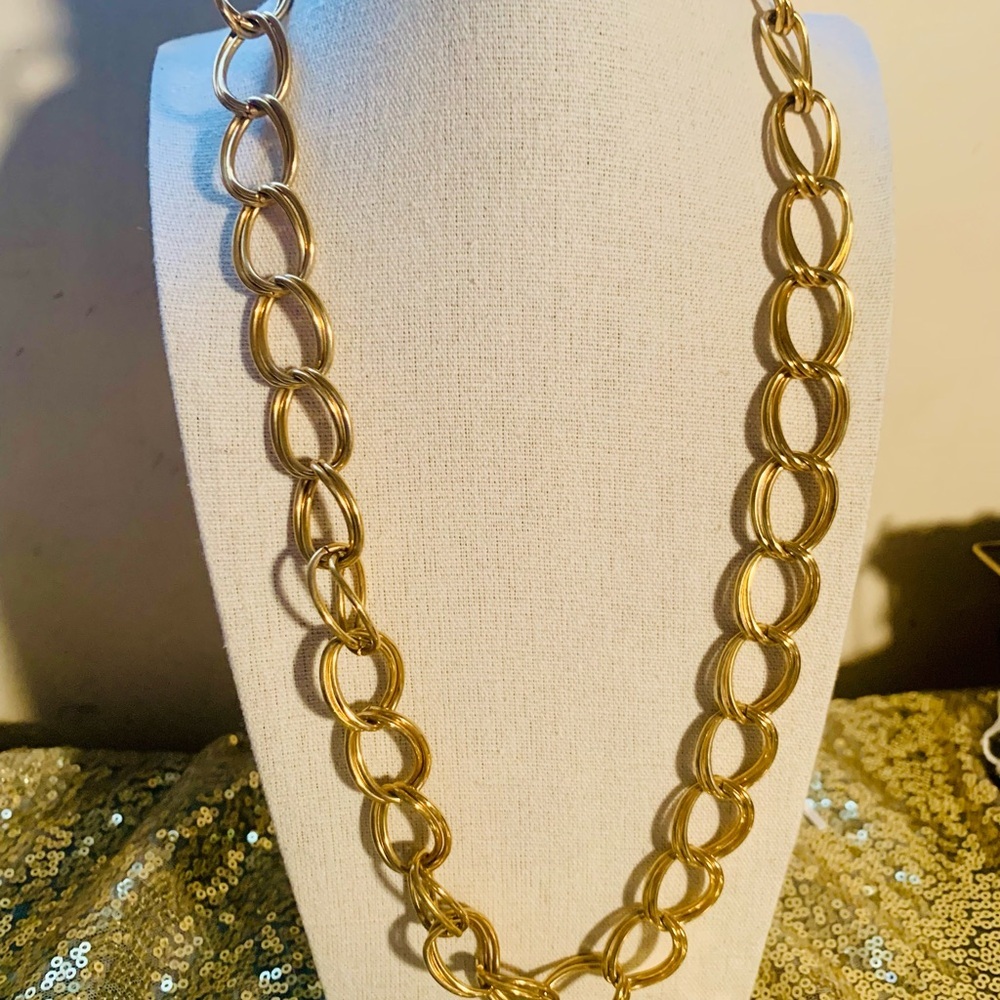Vintage Gold link Chain Necklace - Picture 3 of 4